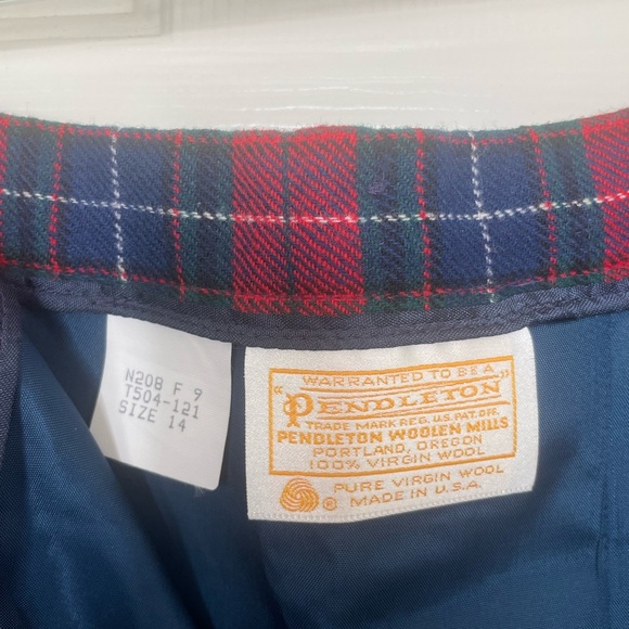 Vintage Pendleton Wool Plaid Skirt Red Navy green Tartan Knee Length | 14 - Picture 9 of 12